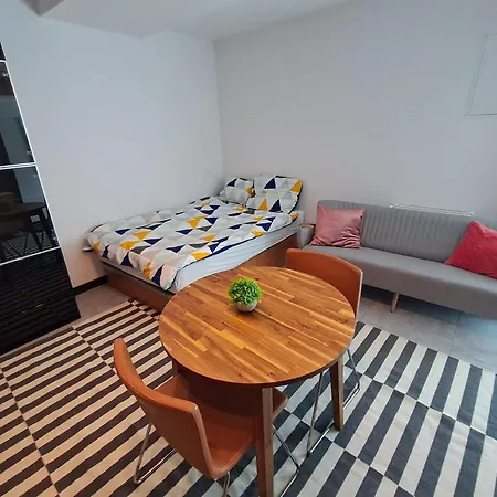 Kawalerka Przy Rondzie 2 *