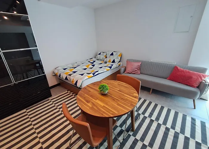 Kawalerka Przy Rondzie 2 *